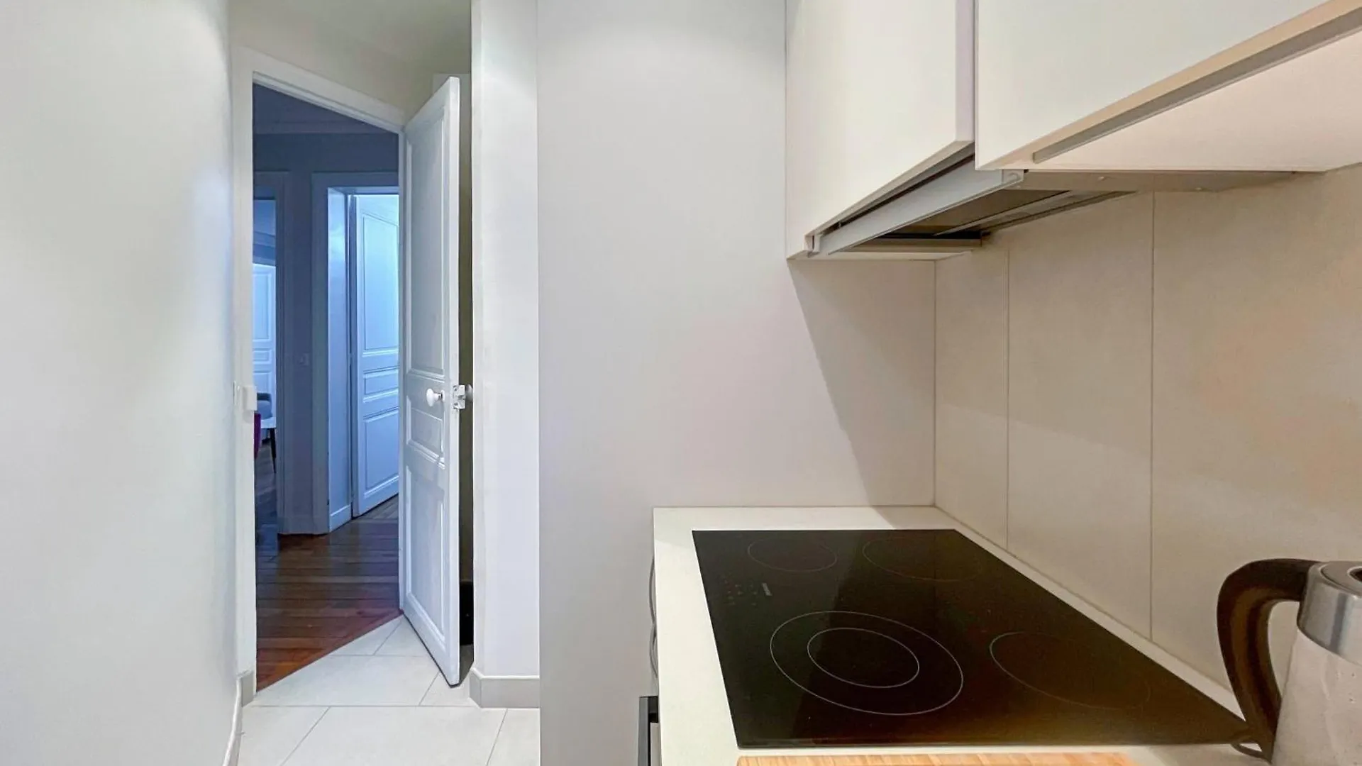 Luxury Flat & Eiffel Tower View Daire Paris 0*,